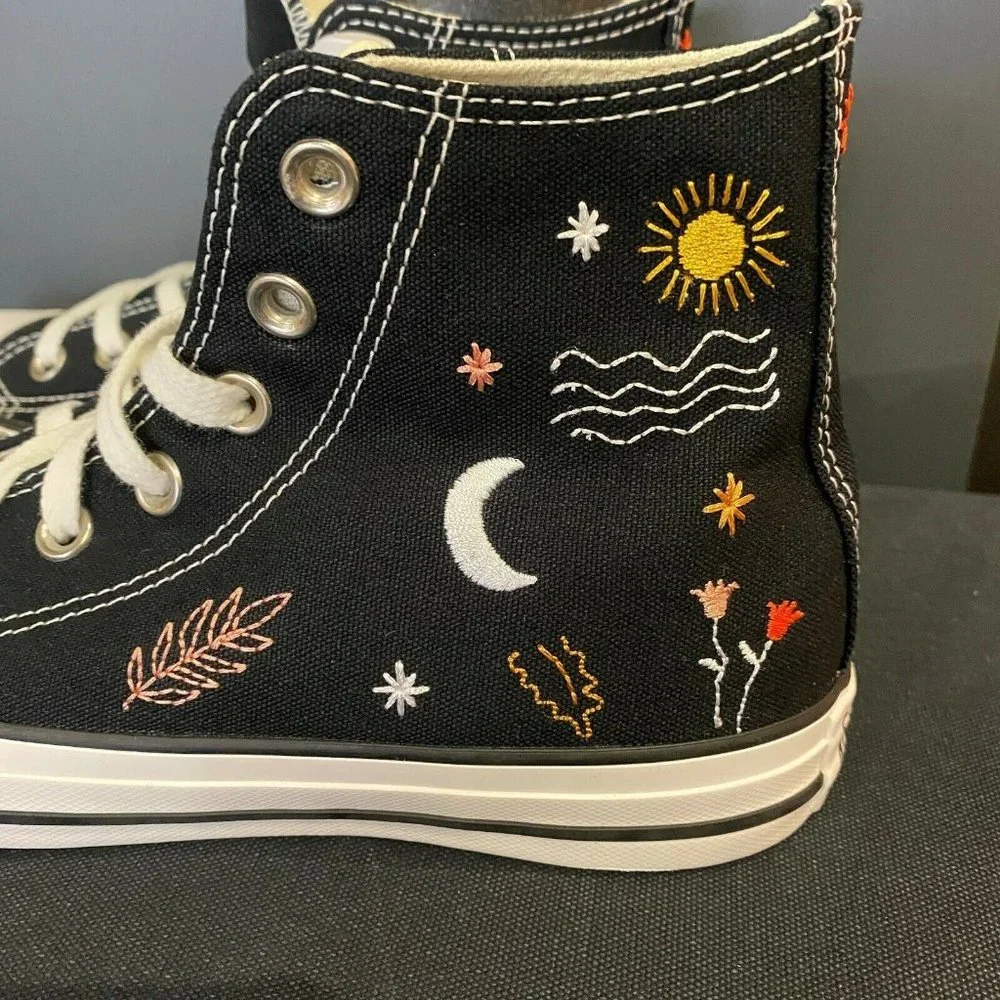 New Women's Converse CTAS 'It's Okay To Wander' - Picture 2 of 4